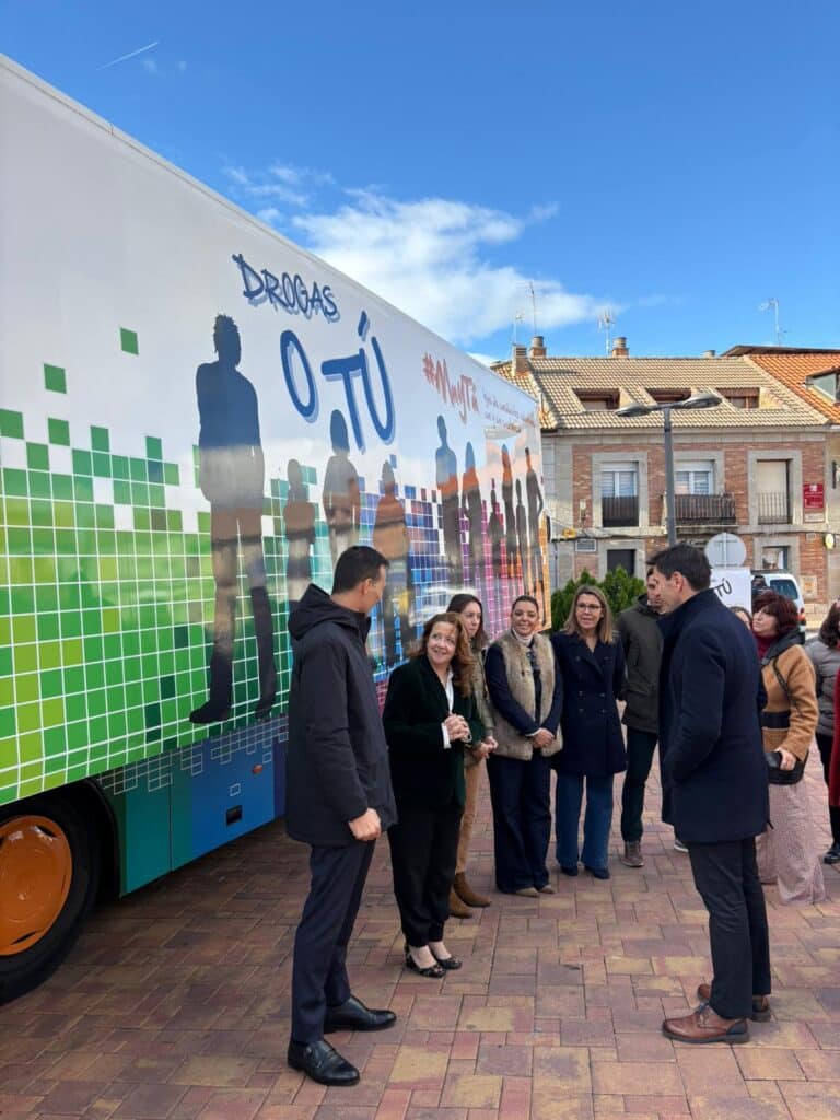 Autobús Drogas o tú Colegio Zola Valdemorillo